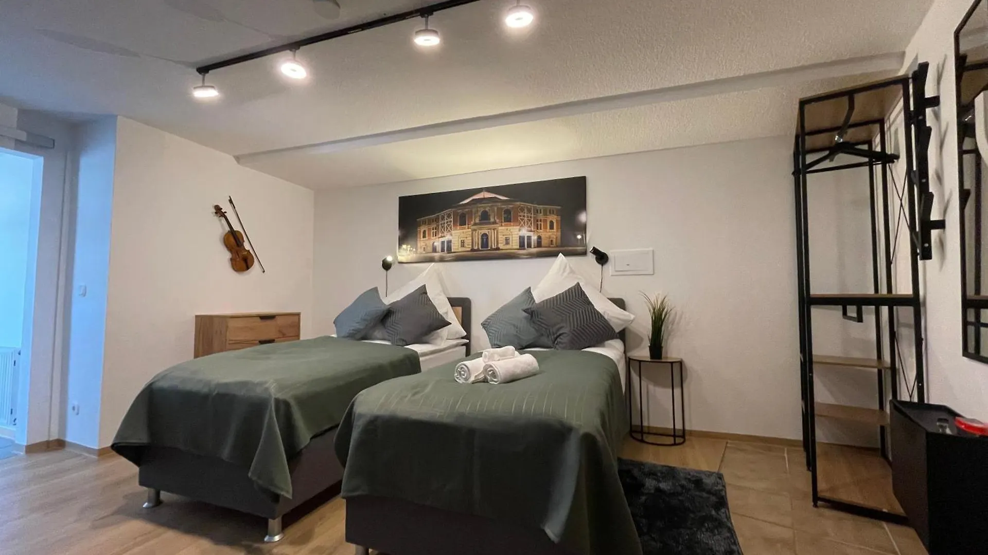 Apartment Violine1 Am Bahnhof-City Bayreuth 0*,  Germany